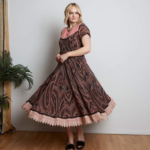 Dresses & Skirts - 2/$20 SALE Vintage 90s Twirl Dress M